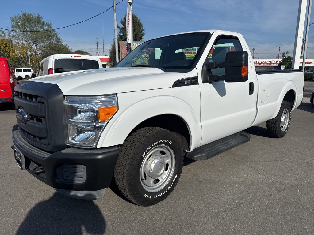 2015 Ford F-250 photo 2