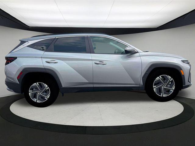2025 Hyundai Tucson Hybrid Blue photo 8