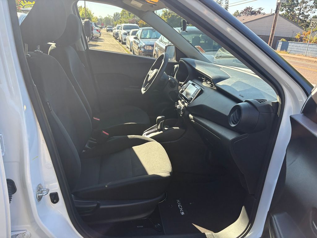 2024 Nissan Kicks S photo 24
