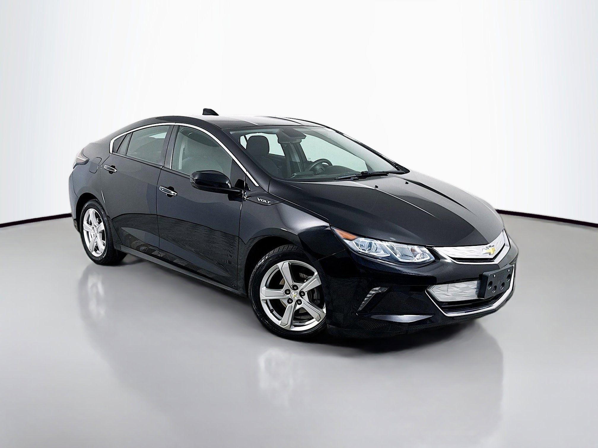 2018 Chevrolet Volt LT's photo