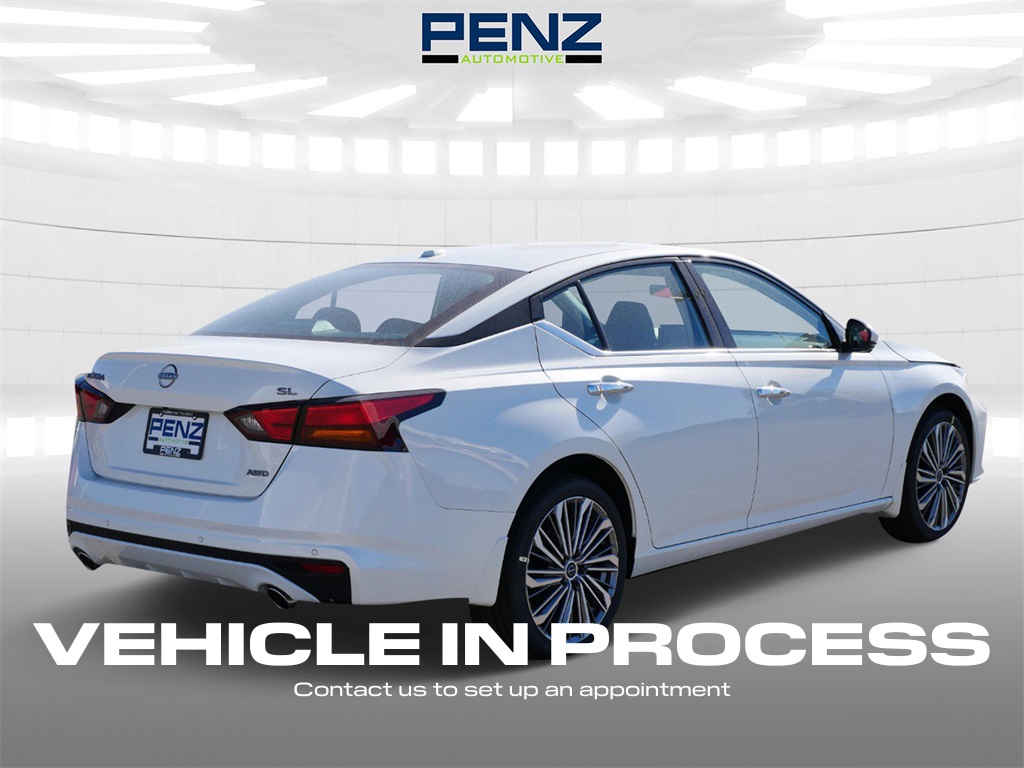 Used 2025 Nissan Altima SL with VIN 1N4BL4EW3SN312278 for sale in Rochester, Minnesota