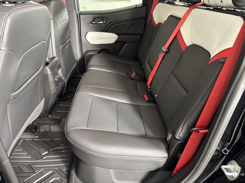 2025 Gmc Canyon AT4X photo 16
