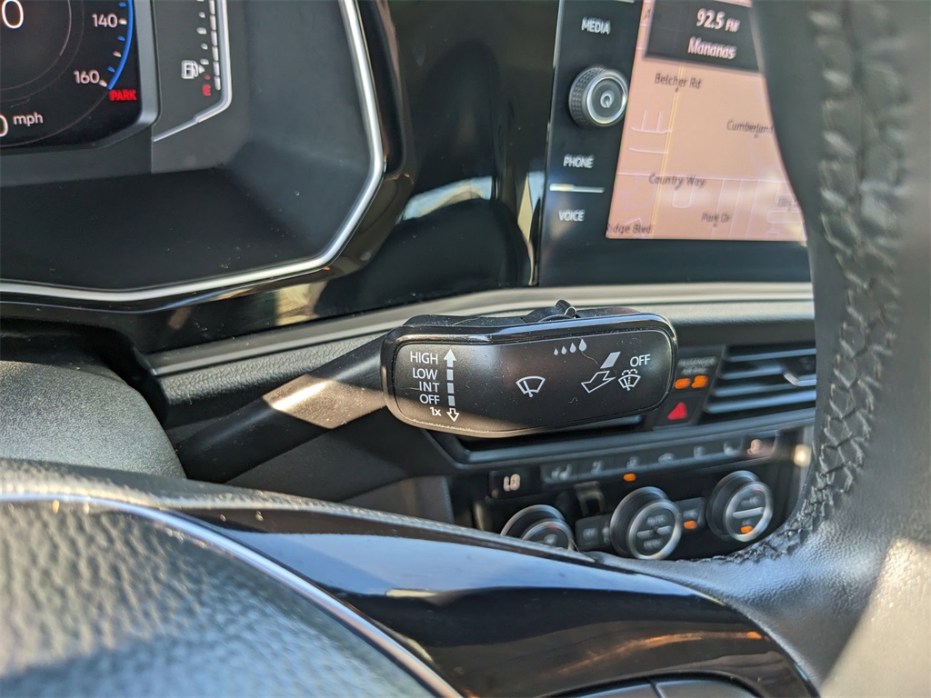 2020 Volkswagen Jetta SEL Premium photo 30