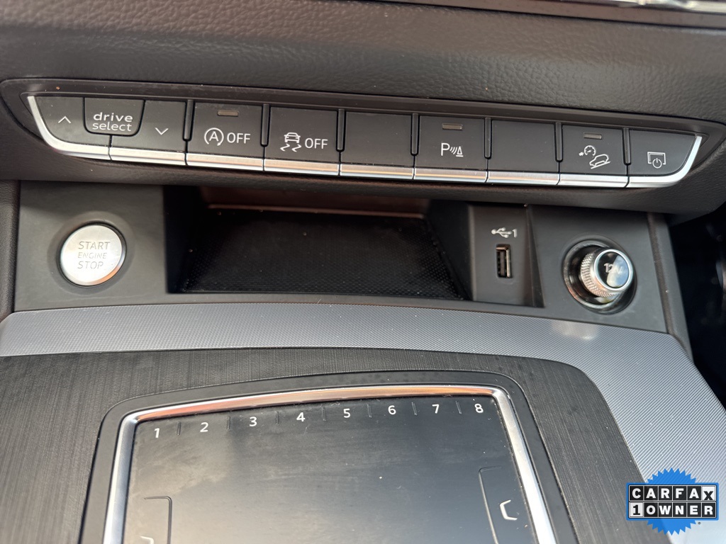 2020 Audi Q5 Premium Plus photo 23