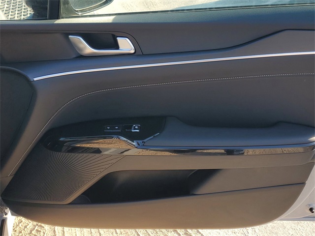 2026 Kia K5 GT-Line photo 34