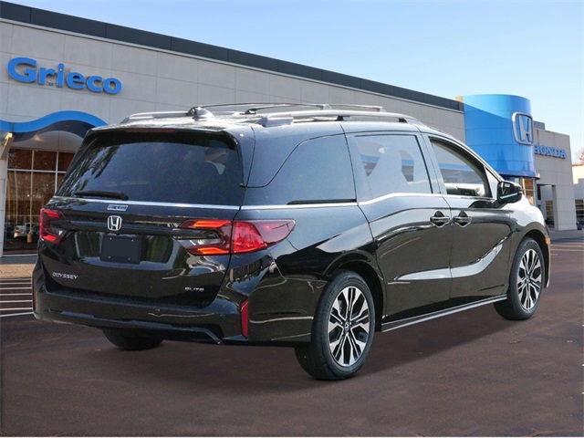 2026 Honda Odyssey Elite photo 2