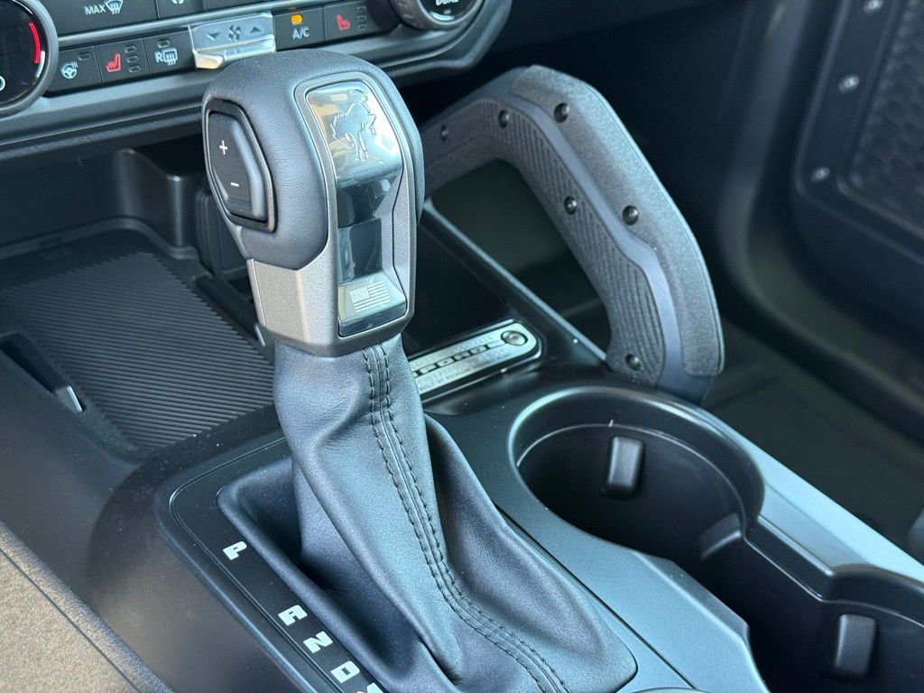 2025 Ford Bronco Badlands photo 14