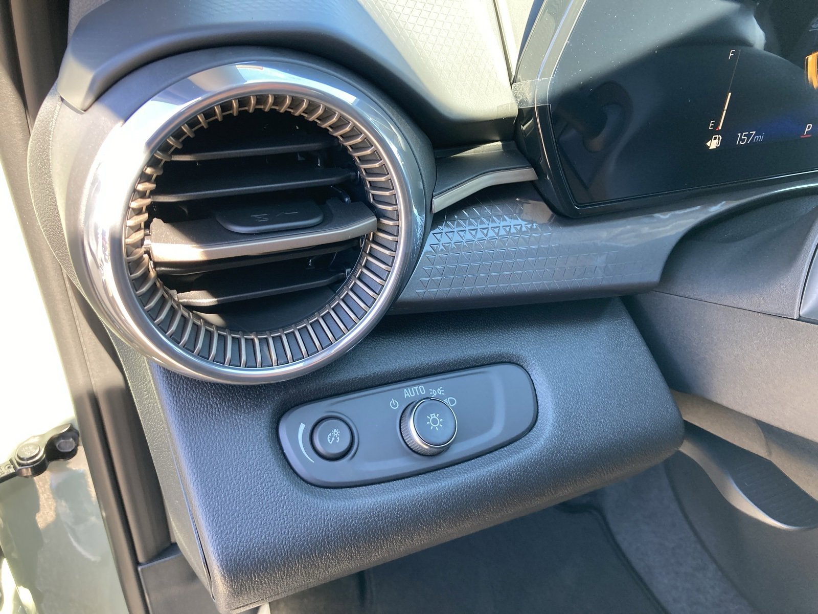 2026 Chevrolet Trax ACTIV photo 13