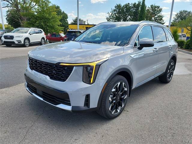 2026 Kia Sorento EX photo 6