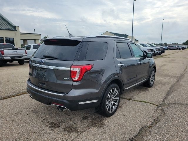 2018 Ford Explorer Platinum photo 19