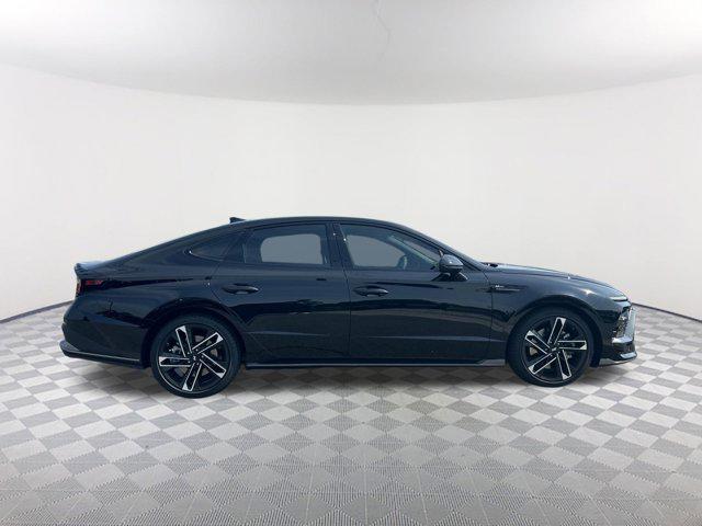 2025 Hyundai Sonata N Line photo 3