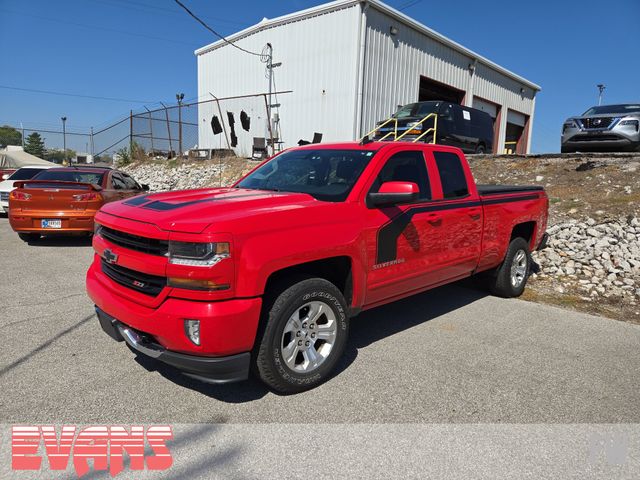 2016 Chevrolet Silverado 1500 LT photo 4