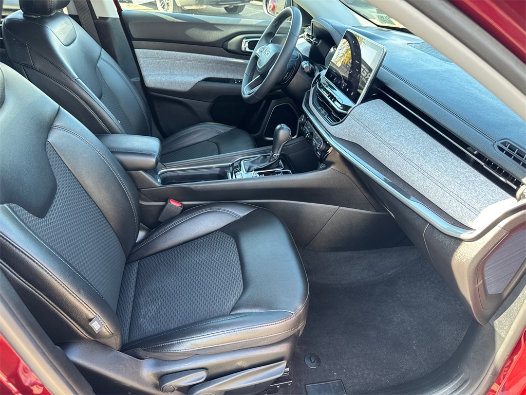 2022 Jeep Compass Latitude photo 11
