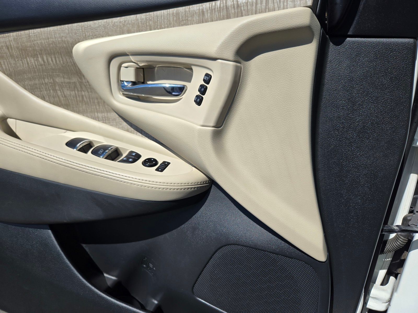 2023 Nissan Murano SL photo 16