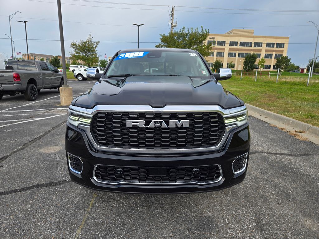 2025 Ram 1500 photo 8