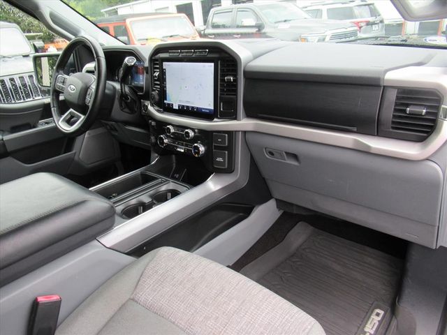 2022 Ford F-150 XLT photo 11
