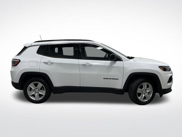 Used 2022 Jeep Compass Latitude with VIN 3C4NJCBB4NT176336 for sale in Manitowoc, WI
