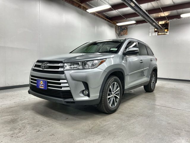 2019 Toyota Highlander XLE's photo