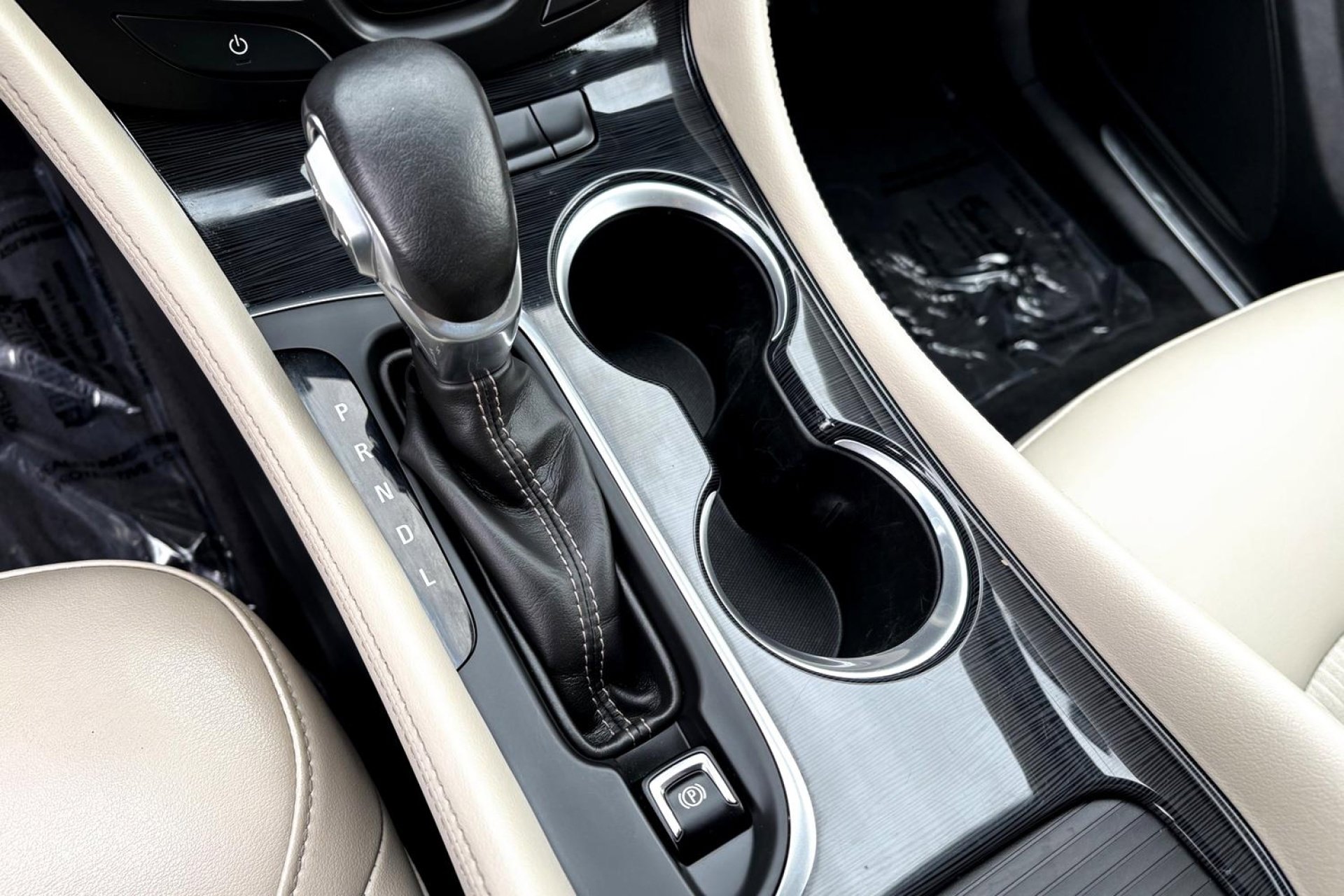 2018 Buick Envision Preferred photo 16