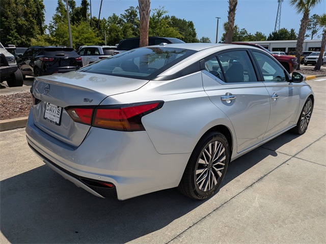 2023 Nissan Altima 2.5 SV photo 3