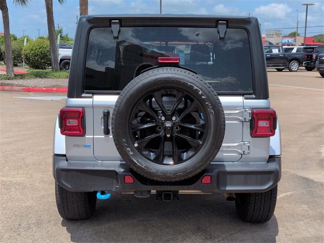 2023 Jeep Wrangler Sahara 4xe photo 6