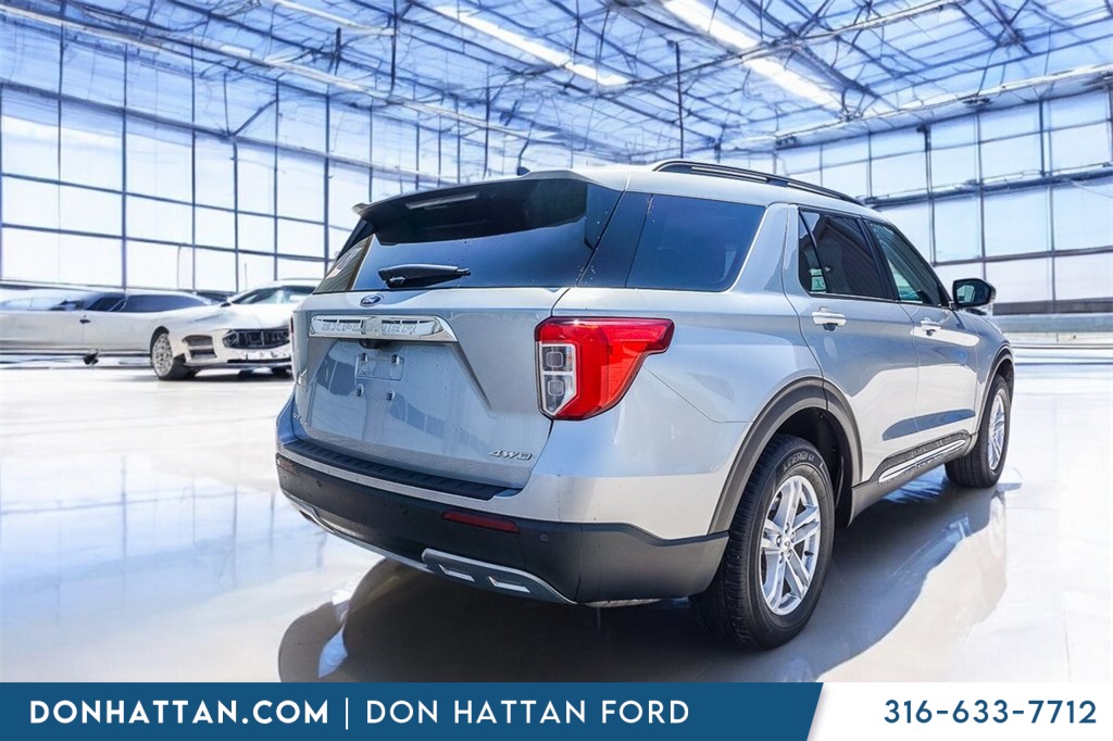2023 Ford Explorer XLT photo 31