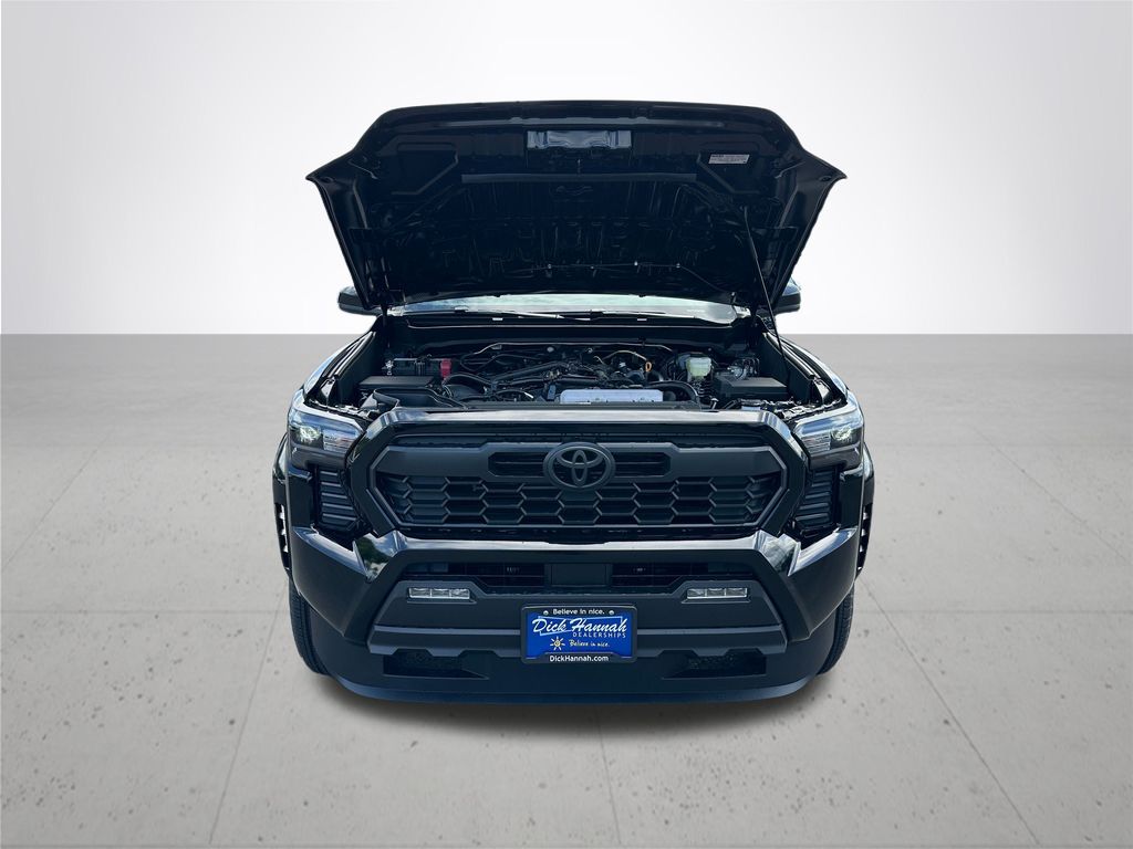 2025 Toyota Tacoma TRD Sport 4x4 Double Cab photo 4