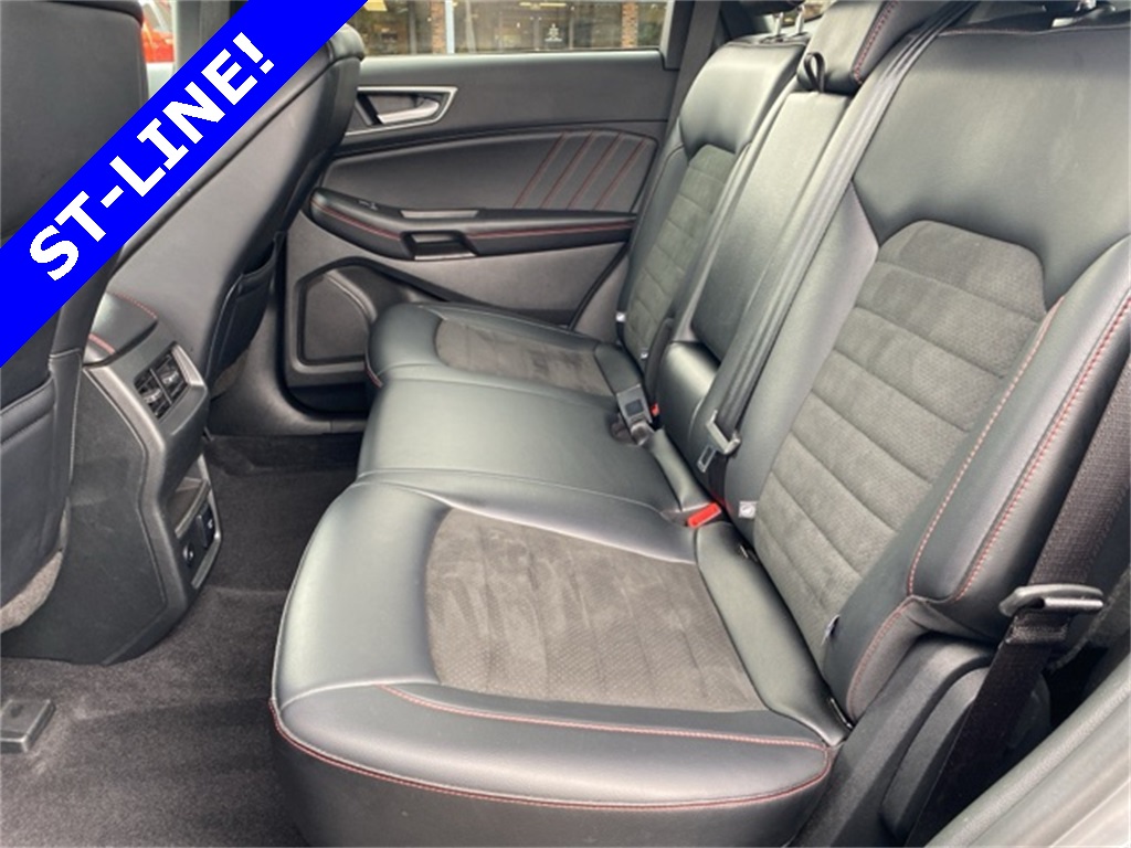 2024 Ford Edge ST photo 23