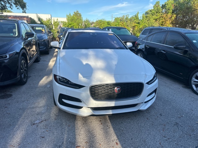 2020 Jaguar XE S photo 2