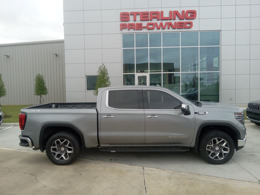 2024 GMC Sierra 1500 SLT's photo