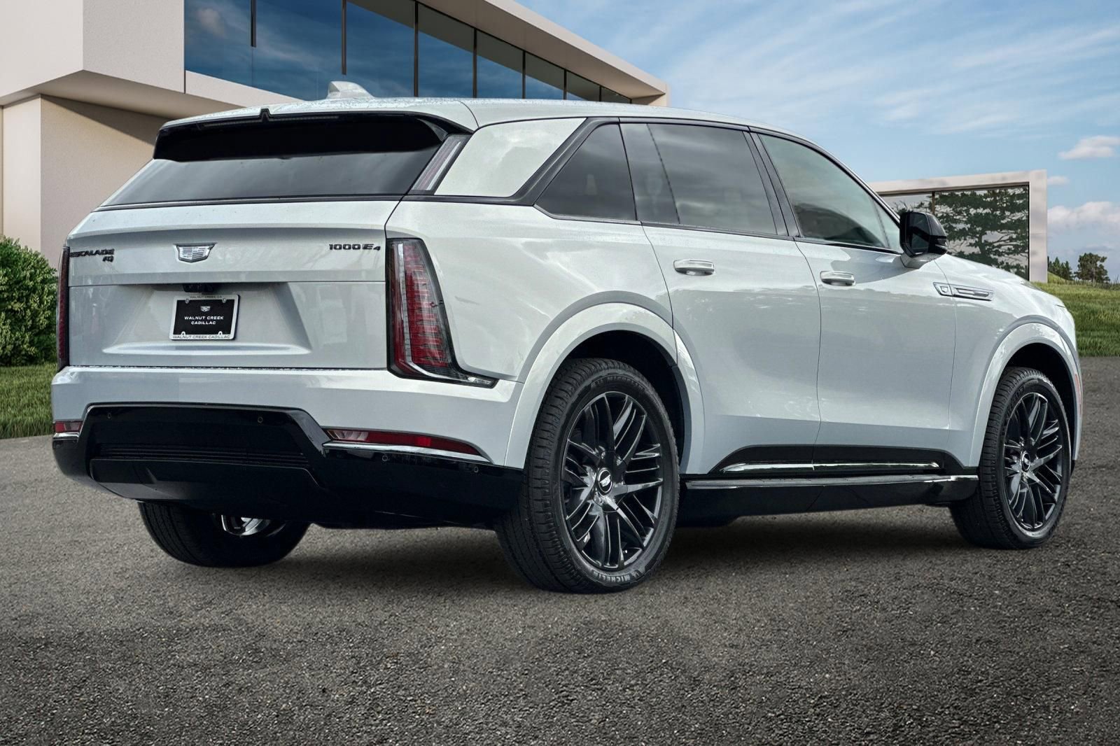 2025 Cadillac Escalade IQ Sport photo 3