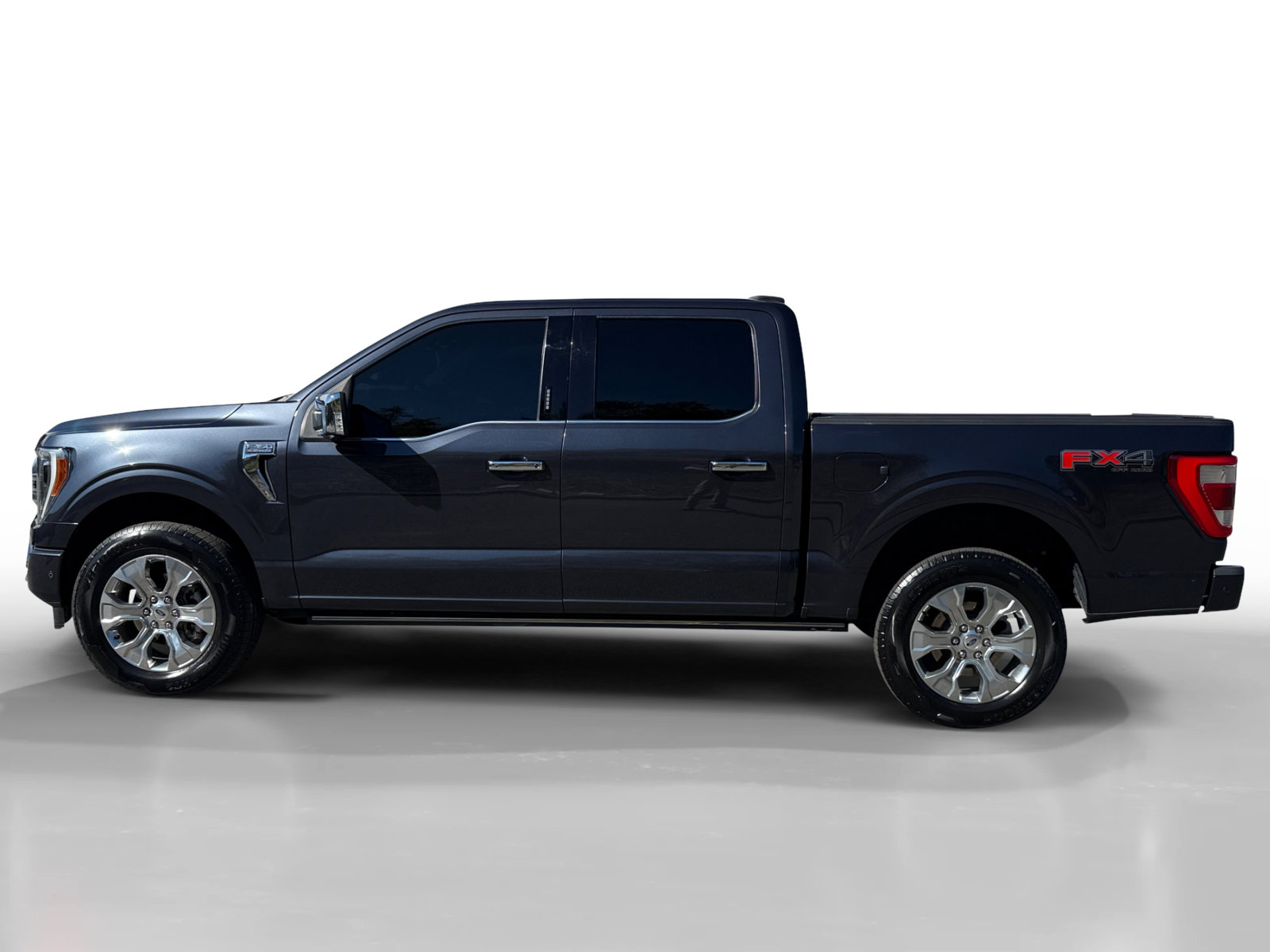 2021 Ford F-150 Platinum photo 2