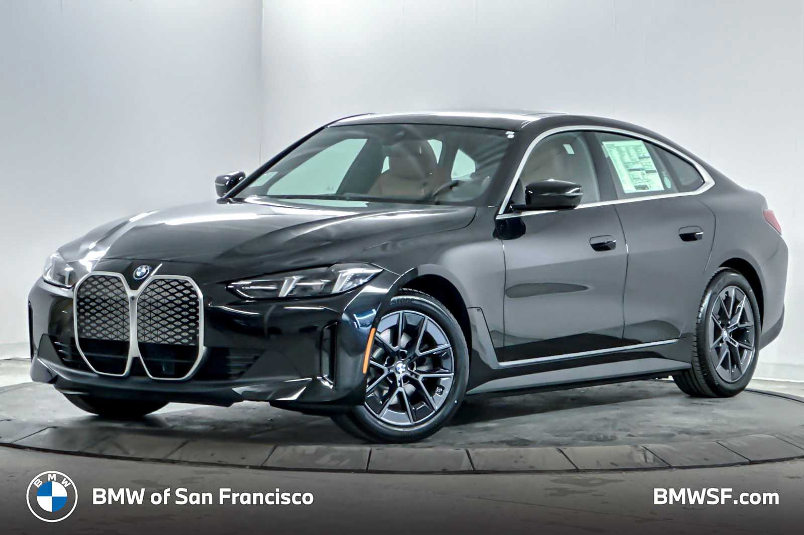 2025 BMW i4 40's photo