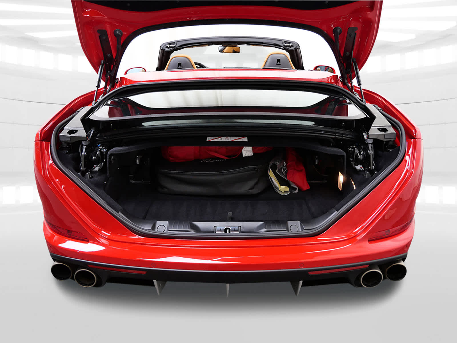 2017 Ferrari California T photo 31