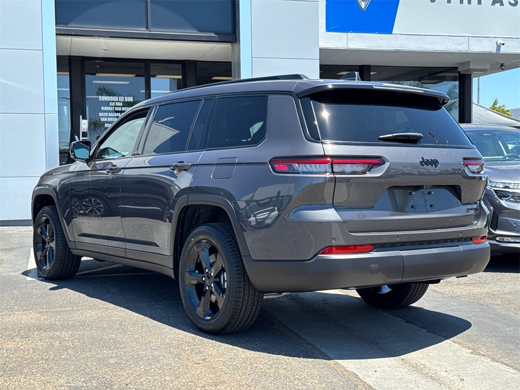 2025 Jeep Grand Cherokee Limited photo 11