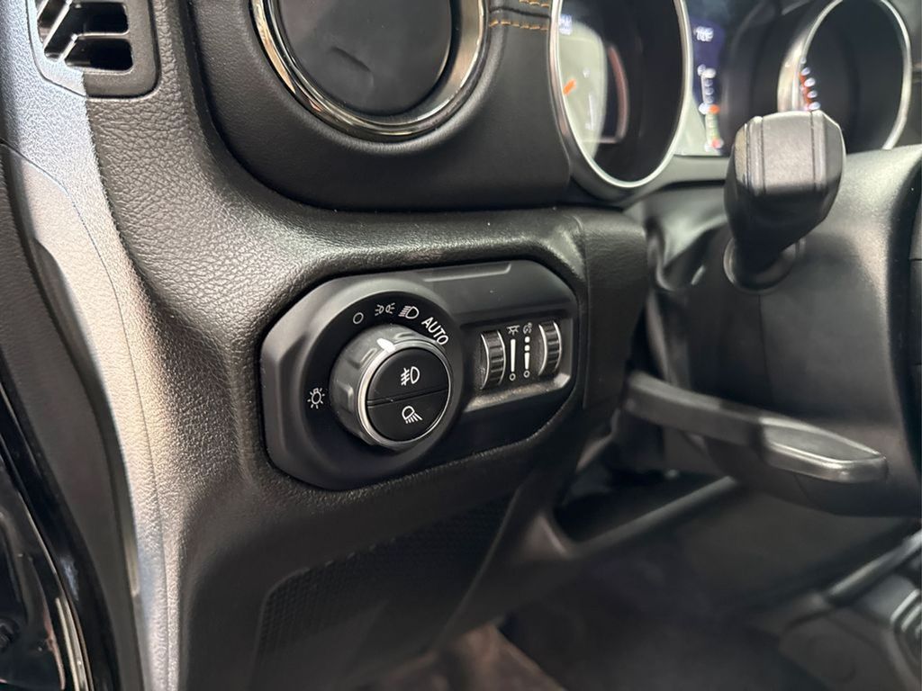 2022 Jeep Gladiator High Altitude photo 35