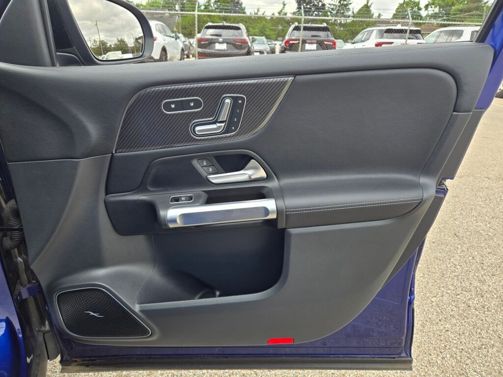 2023 Mercedes Benz GLB AMG 35 4MATIC photo 6