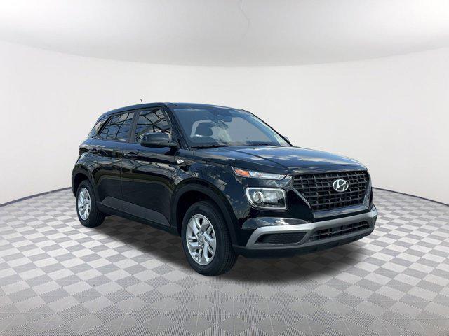 2025 Hyundai Venue SE photo 2