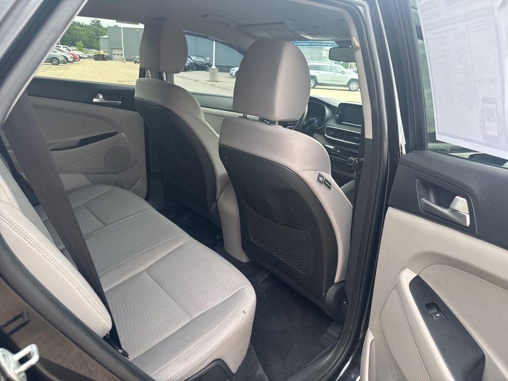2019 Hyundai Tucson SE photo 18
