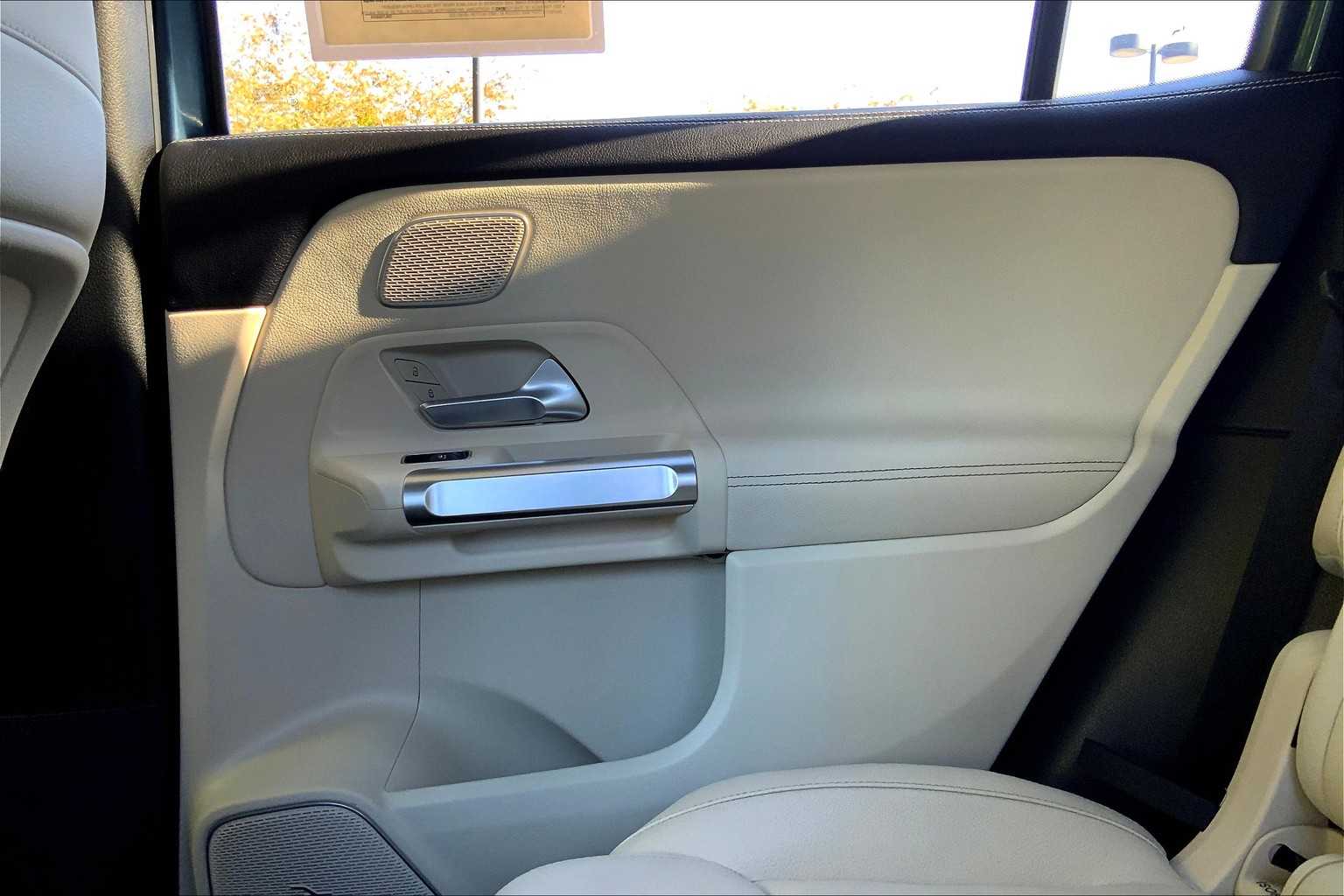 2020 Mercedes Benz GLB 250 4MATIC photo 32