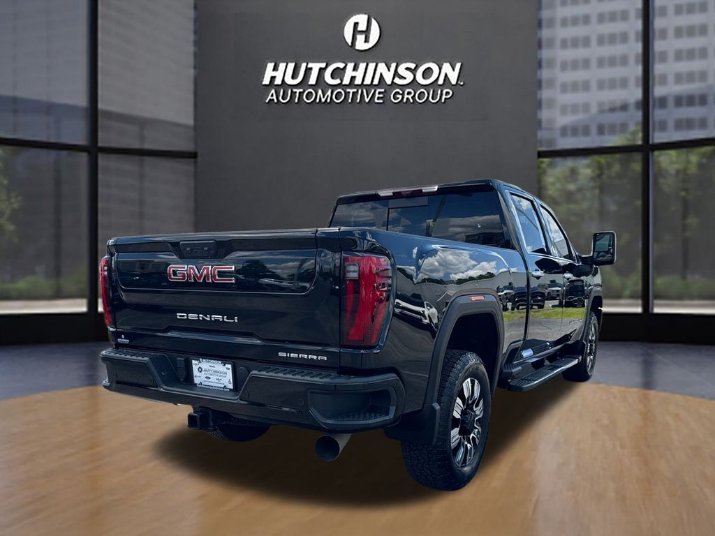 2024 Gmc Sierra 2500 HD Denali photo 2