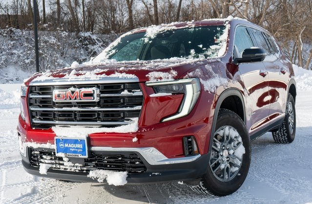 2025 GMC Acadia Elevation's photo