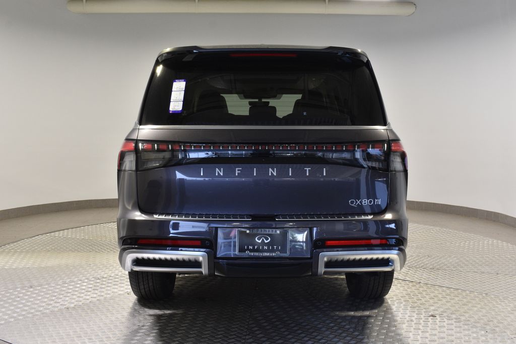 2026 Infiniti QX80 Luxe photo 4