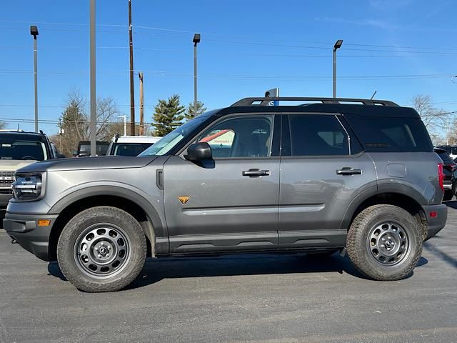 2024 Ford Bronco Sport Badlands photo 2