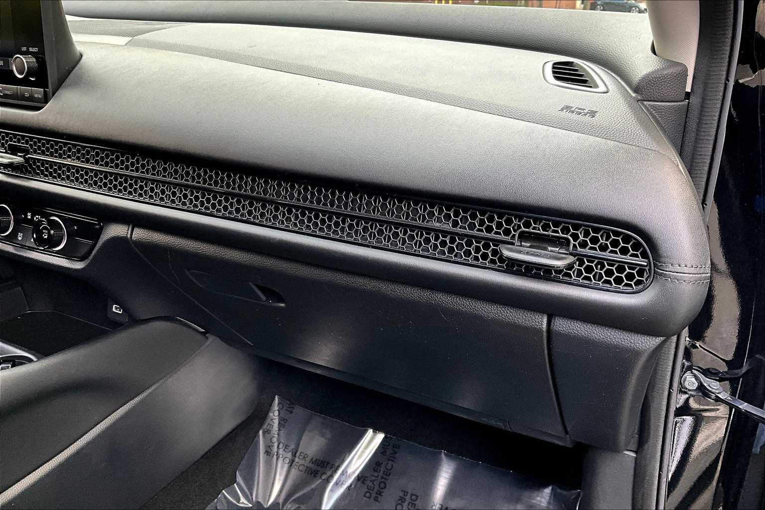 2023 Honda HR-V LX photo 18