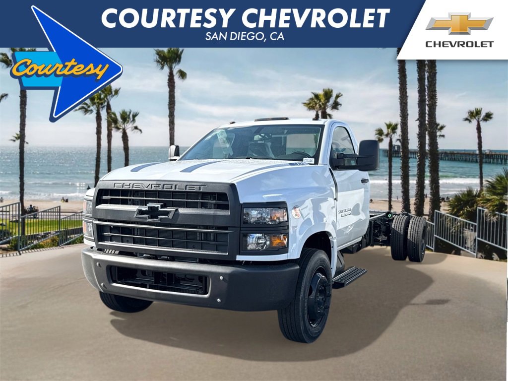 2025 Chevrolet Silverado 4500 Medium Duty Chassis Cab Work Truck's photo
