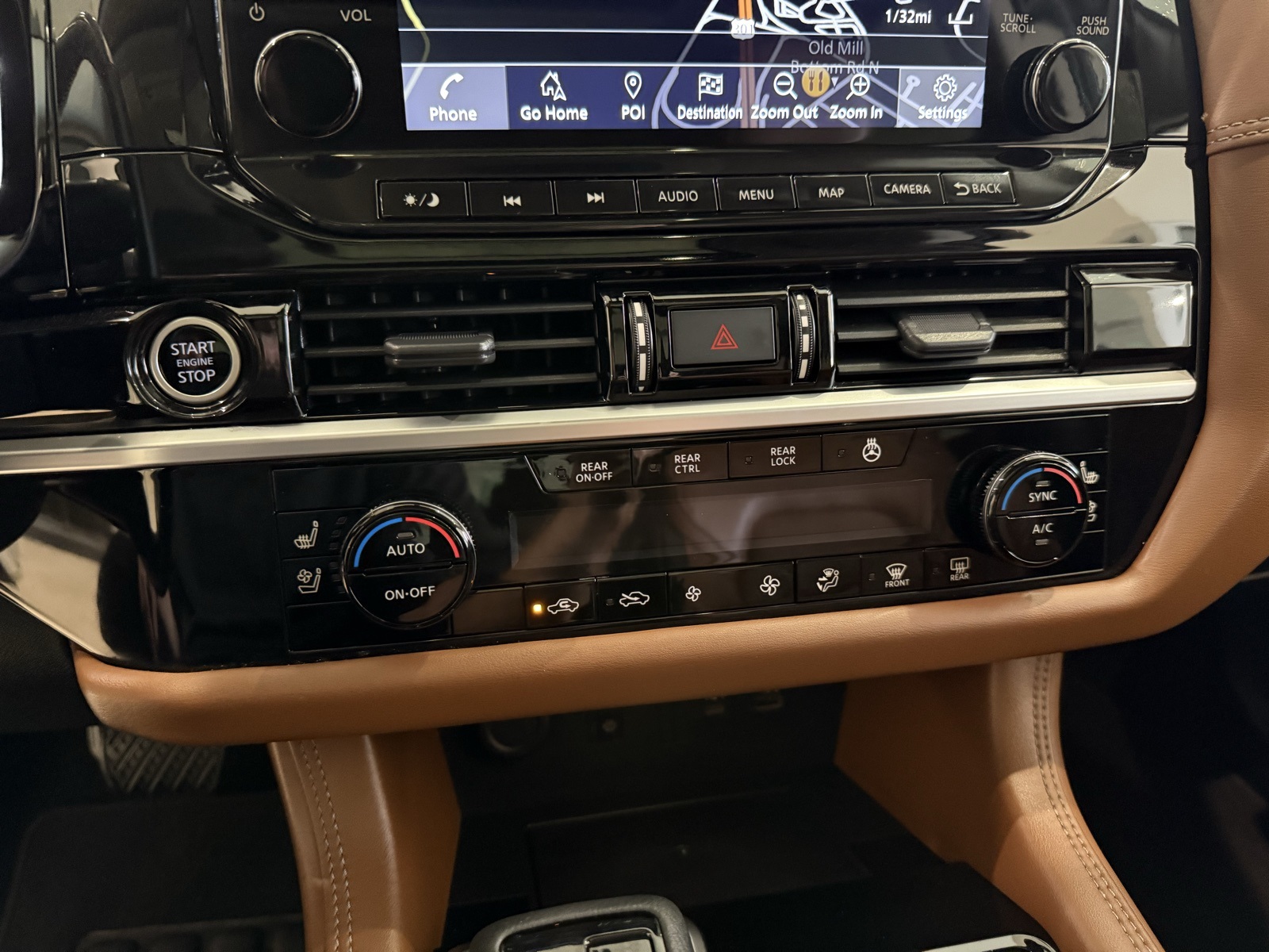 2023 Nissan Pathfinder Platinum photo 20