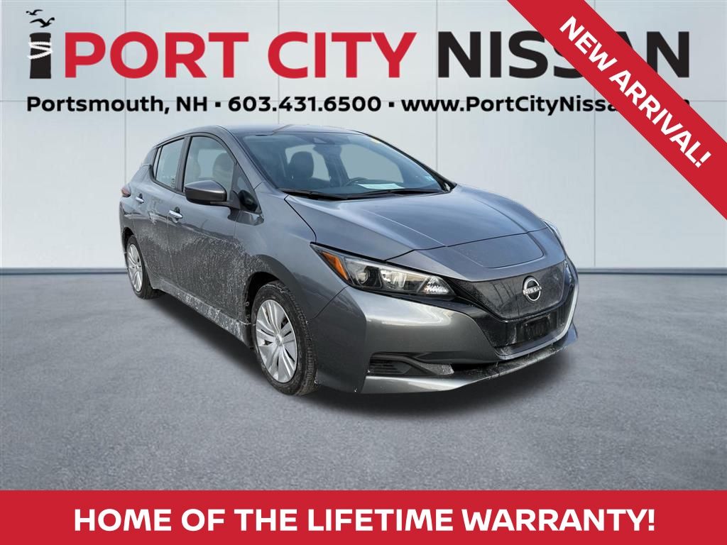 2023 Nissan Leaf S's photo