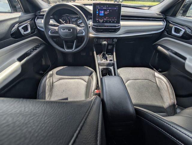 2023 Jeep Compass Limited photo 27