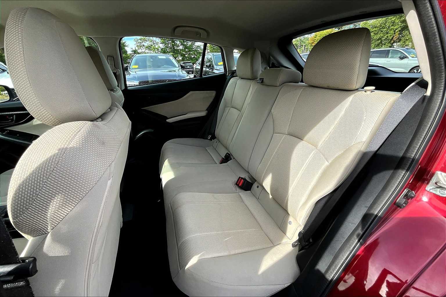 2017 Subaru Impreza Base photo 19